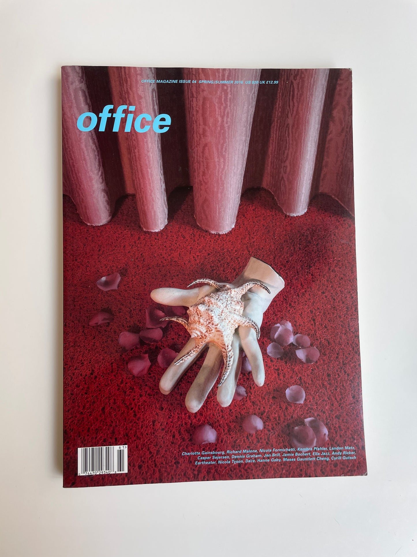 Office Mag Issue 04 - Spring / Summer 2016